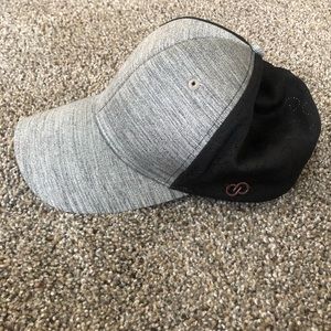 CALIA by Carrie Underwood | Black & Gray Hat